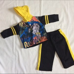 🔴 SOLD 🔴 2pc Batman Sweat Outfit